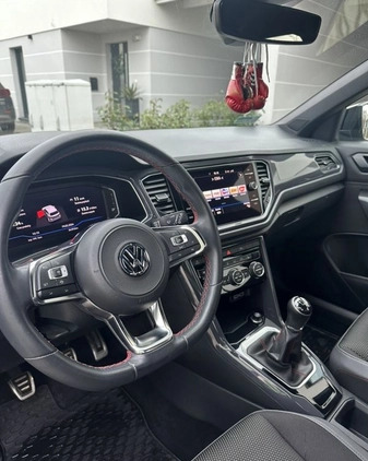 Volkswagen T-Roc cena 107000 przebieg: 84000, rok produkcji 2019 z Wrocław małe 154